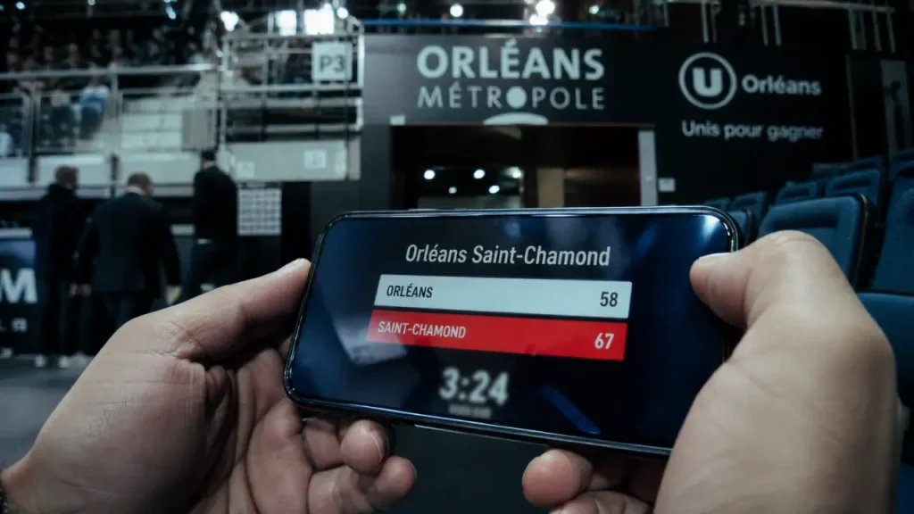 Orléans Saint-Chamond : score live sur smartphone au stade
