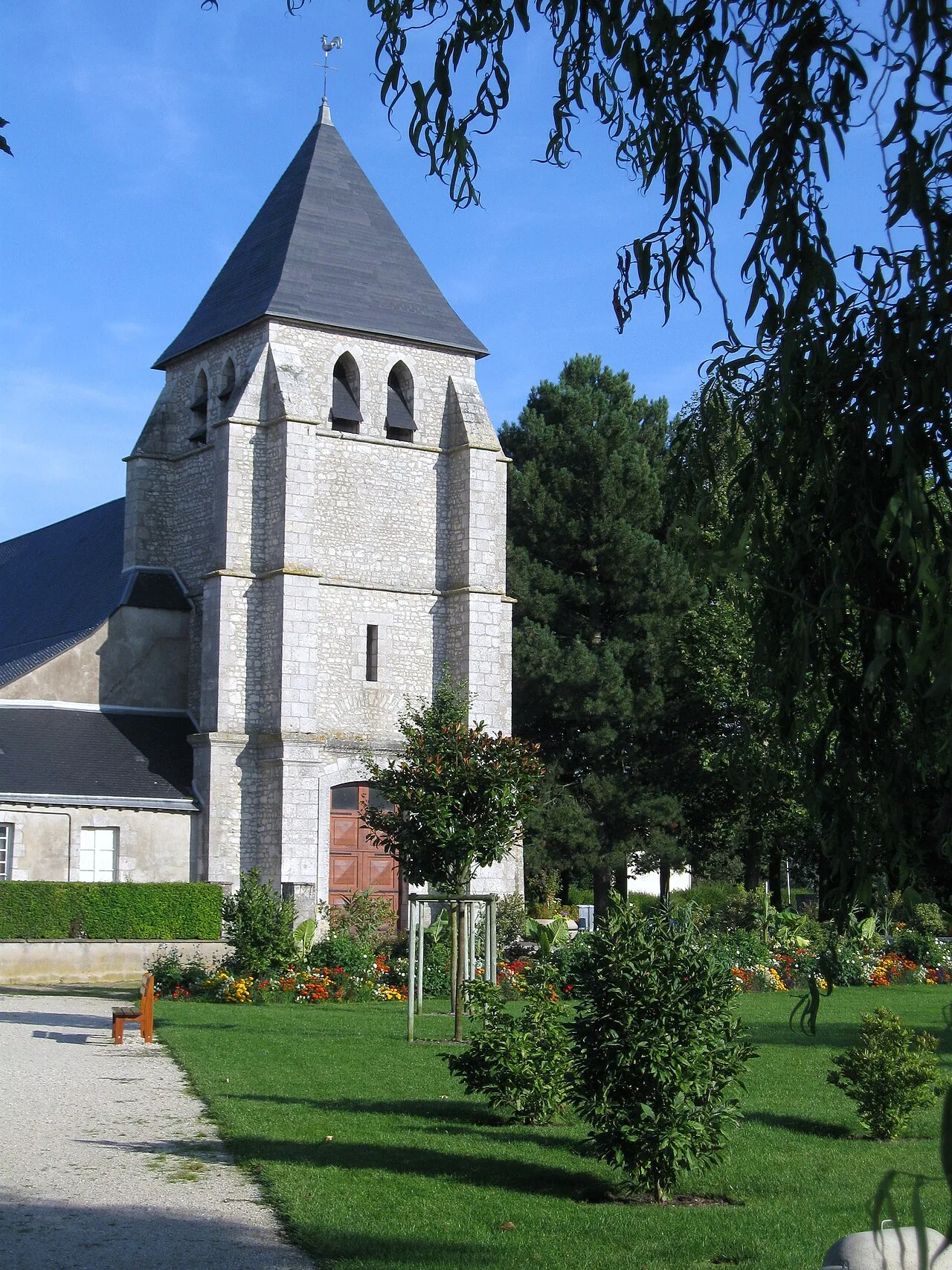 L’église Saint-Martin à Saran, vue de la commune.